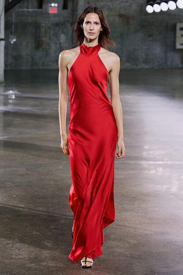 ROBE SATINÉE HALTER - Rouge de Zara
