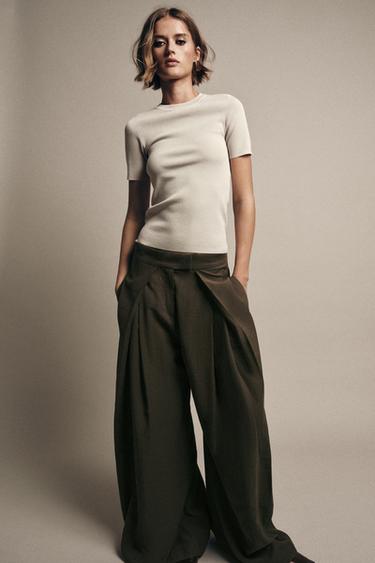 TOP EN MAILLE UNIE À MANCHES COURTES - Iceberg de Zara
