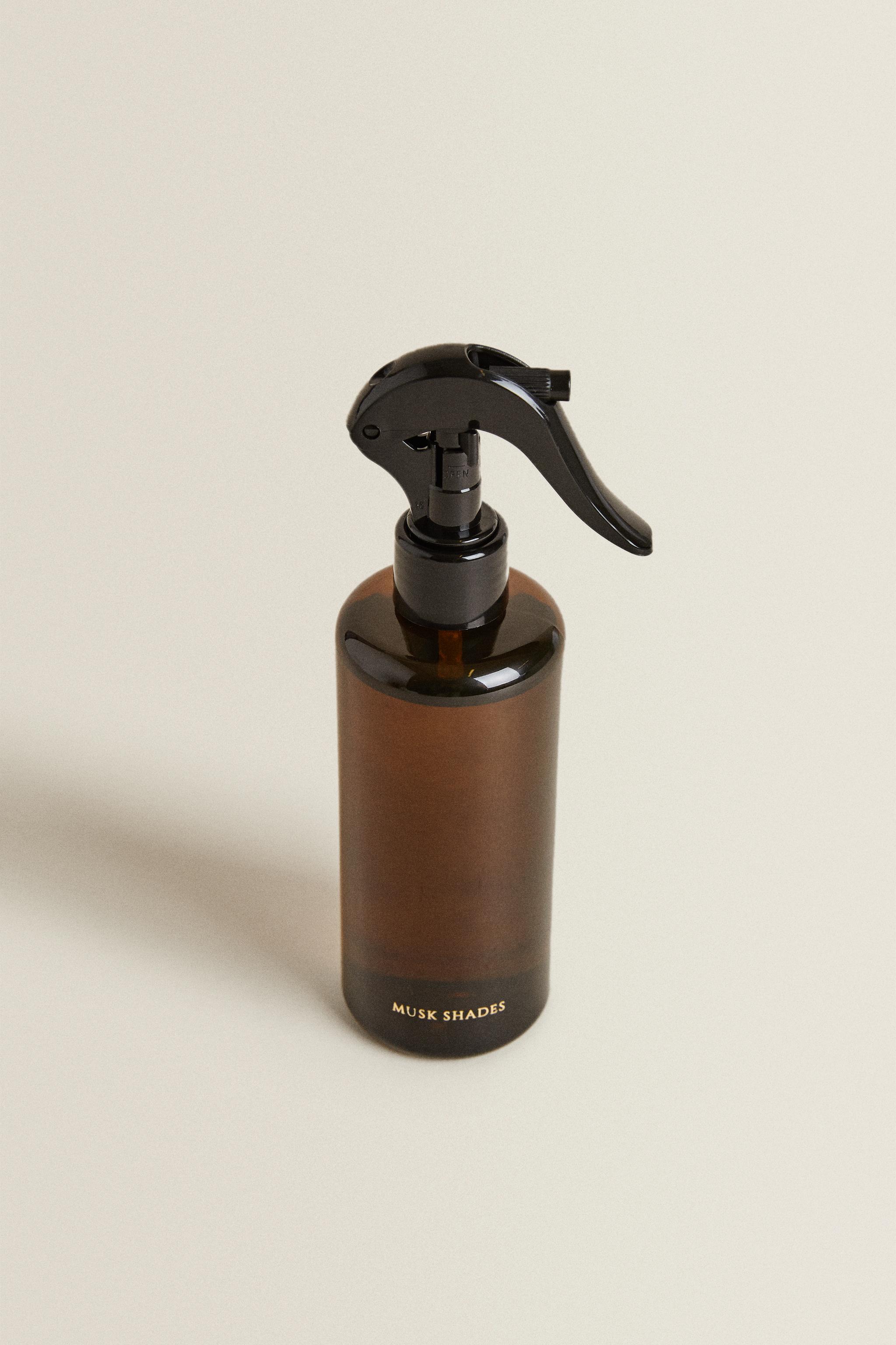 (200 ML) MUSK SHADES AIR FRESHENER SPRAY — Light yellow