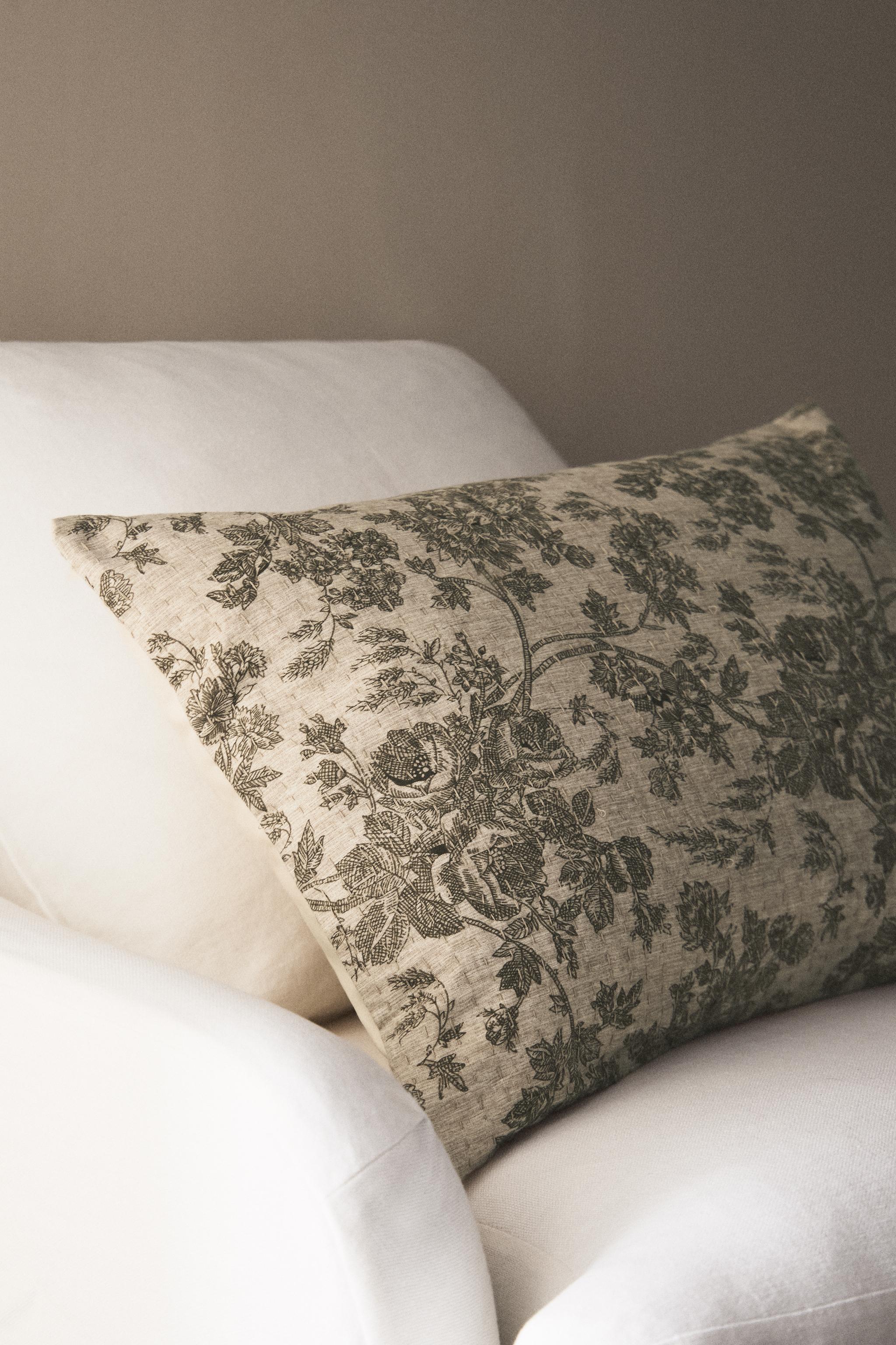 LINEN AND COTTON THROW FLORAL PILLOW COVER