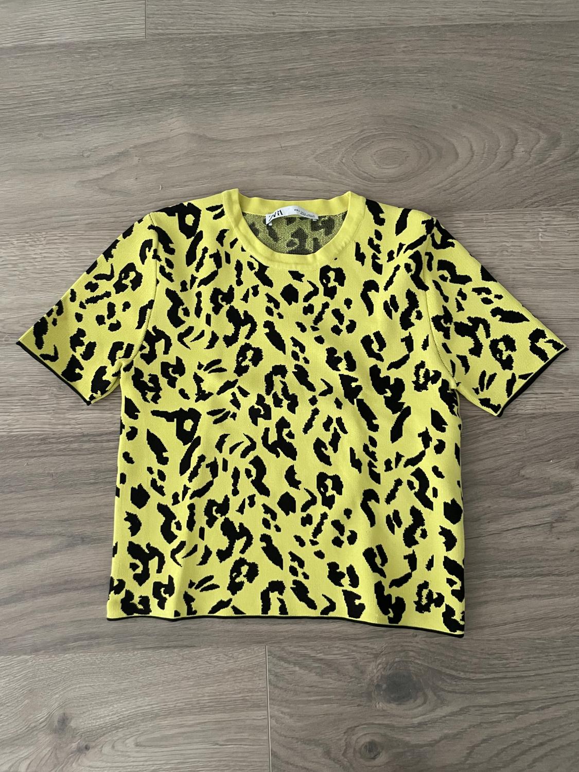 ANIMAL PRINT KNIT TOP - Image 3