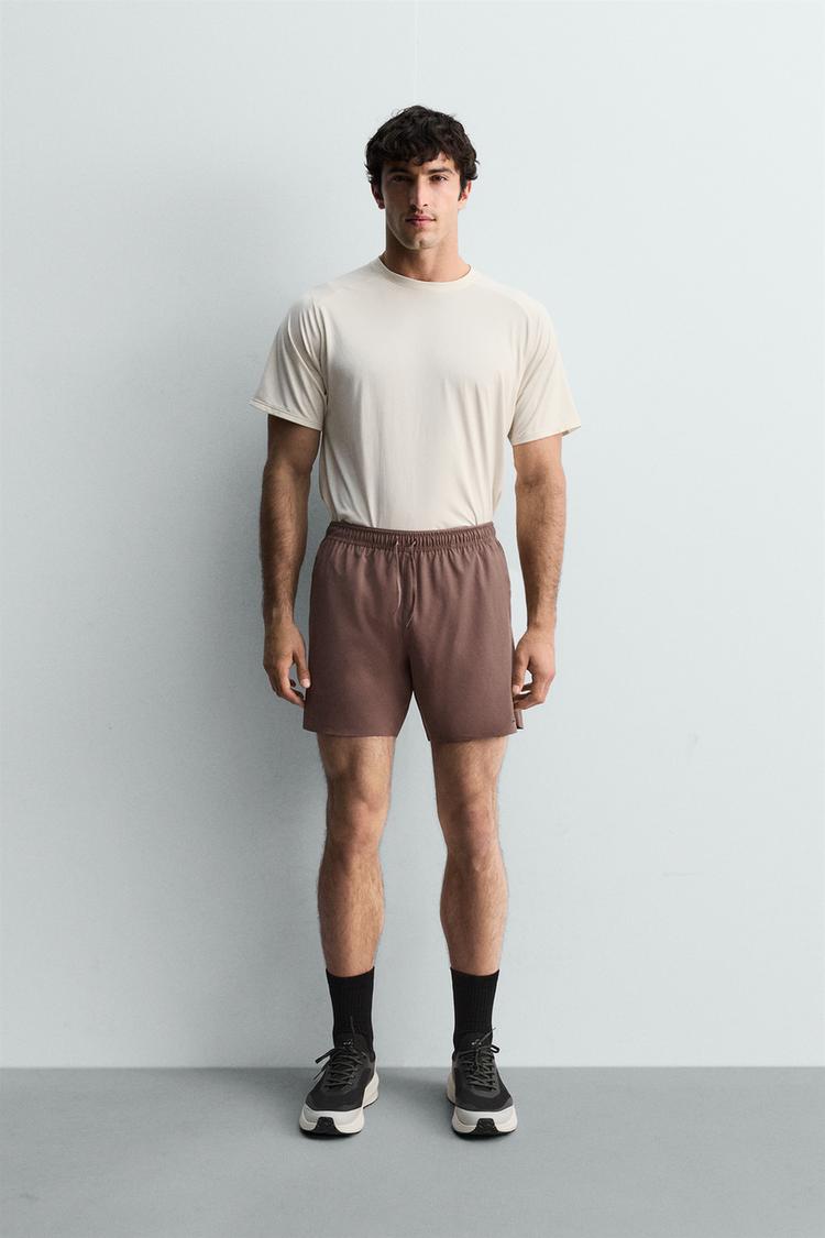 SHORTS BÁSICOS DE ENTRENAMIENTO DE 7"