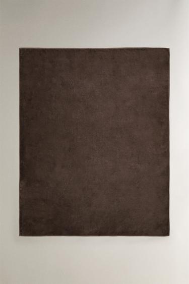 MANTA POLAR - Marrón oscuro de Zara - Imagen 0