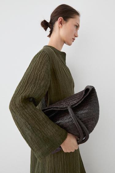 Robe chemise gaufrée en mélange de lin - Vert de Zara