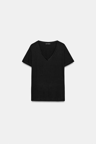 CAMISETA ESCOTE PICO FLUIDA - Negro de Zara