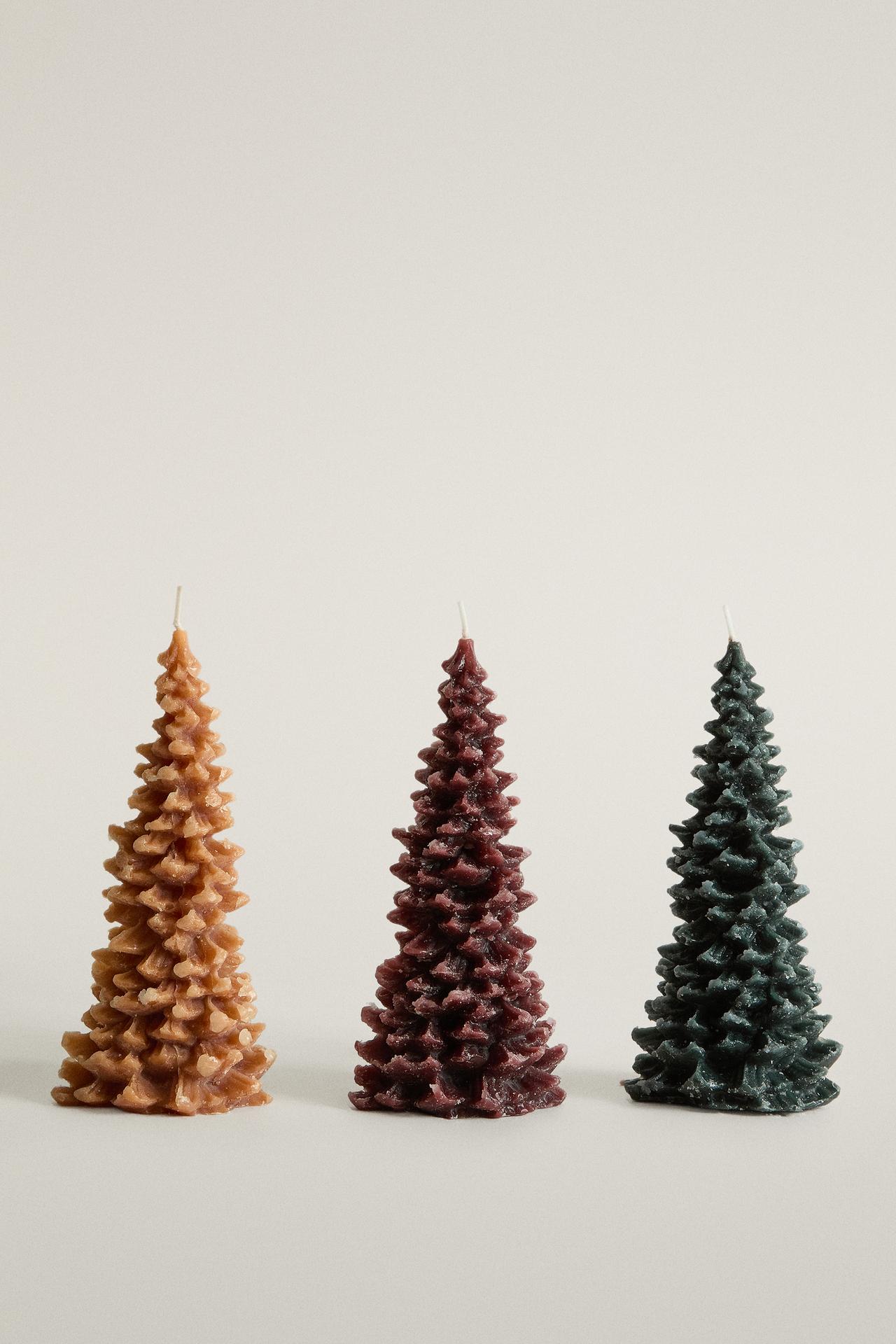 LARGE CHRISTMAS TREE SCENTED CANDLES (PACK OF 3) — Red