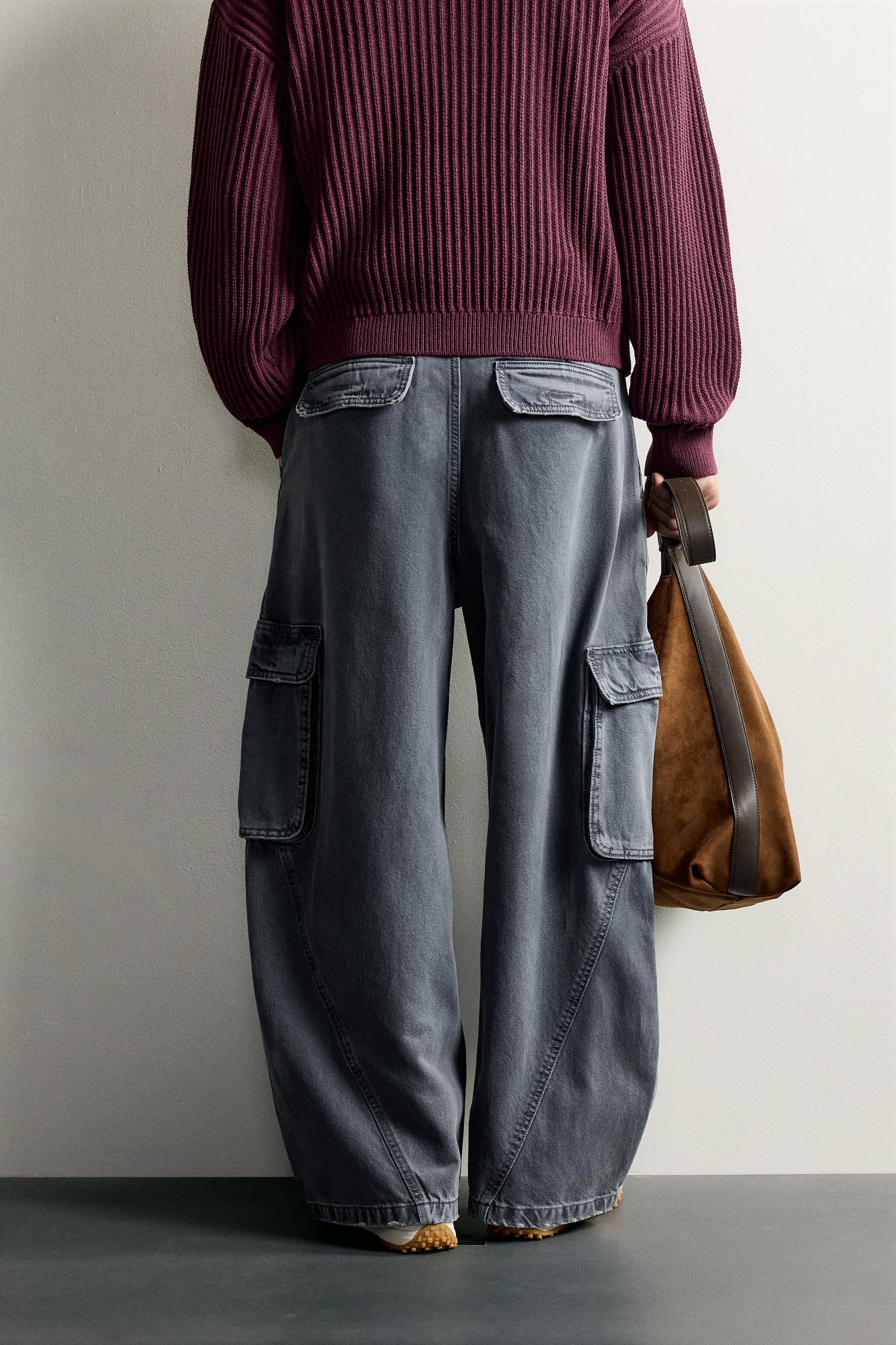 BALLOON-FIT CARGO PANTS WITH SEAMS