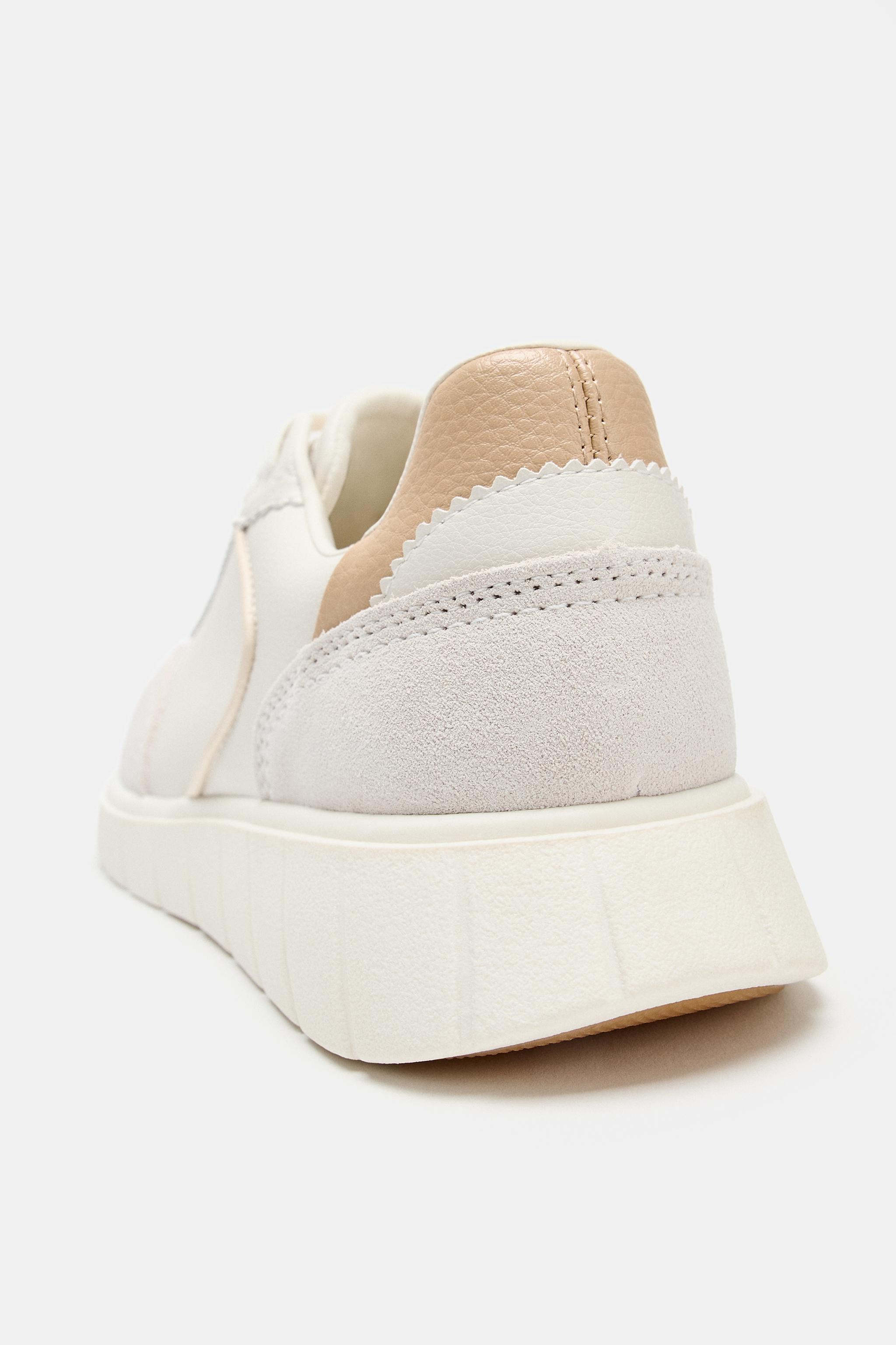 Contrast Heel Sneakers