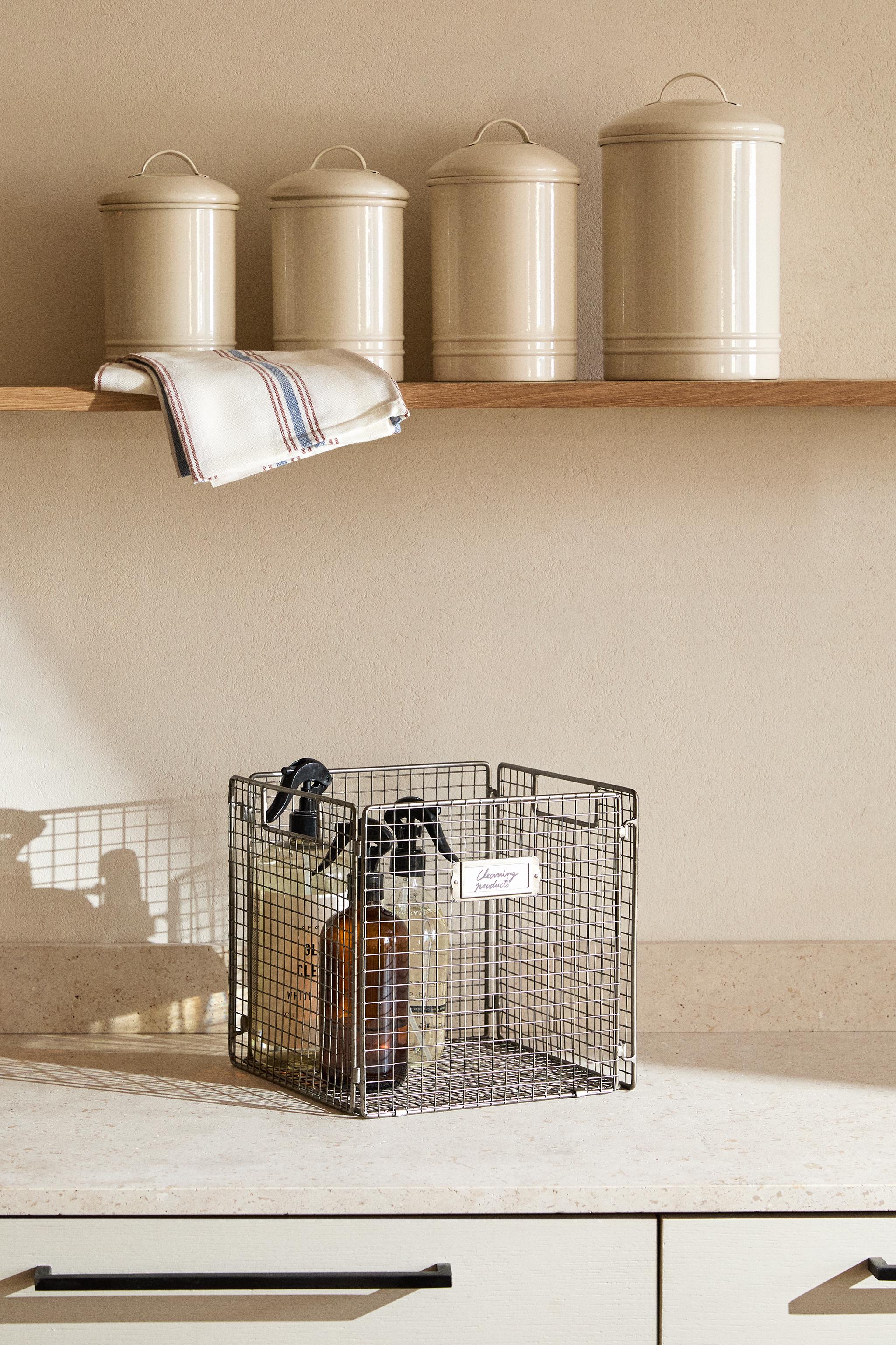 FOLDABLE METAL STORAGE BASKET