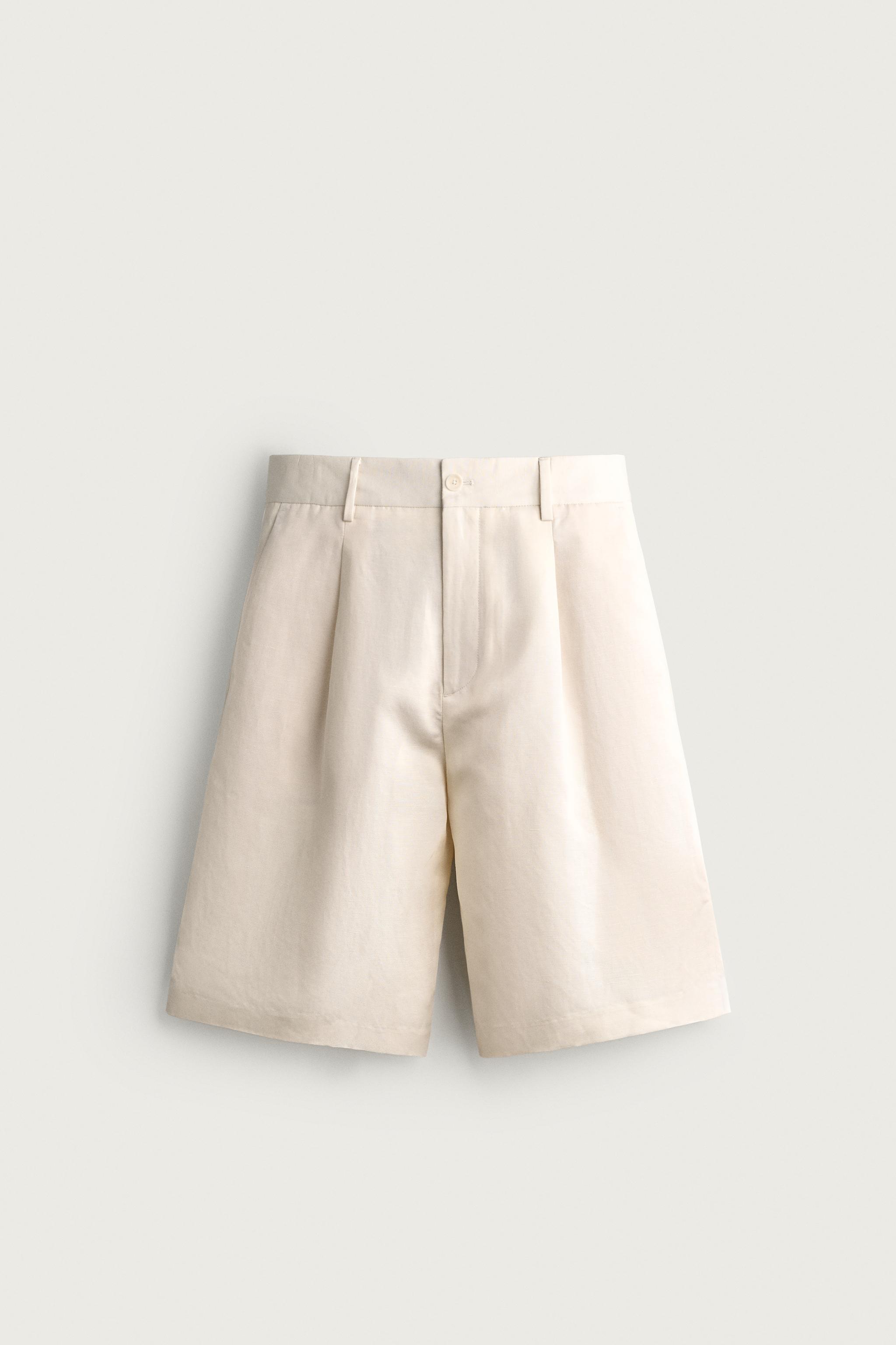 WIDE FIT PLEATED SHORTS — Oyster-white