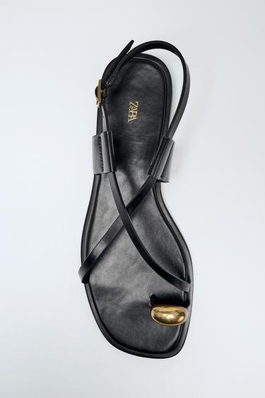 FLAT STRAPPY SANDALS WITH METAL ADORNMENT - Black by Zara
