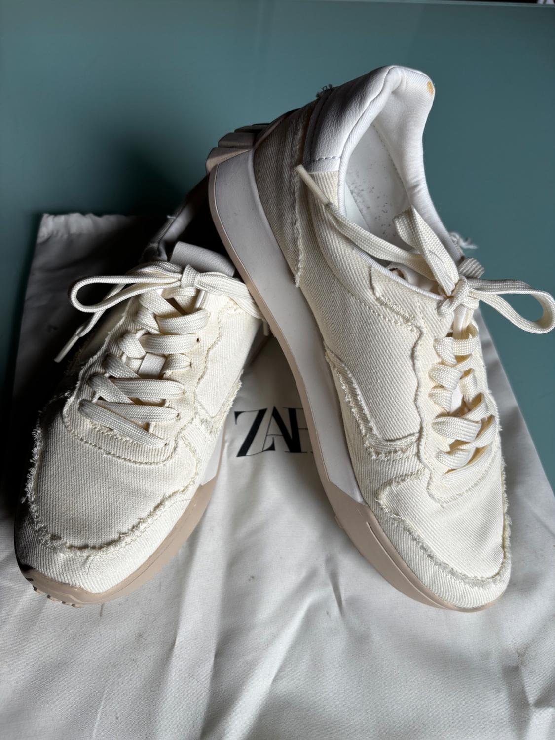 FABRIC RUNNING TRAINERS - Image 8
