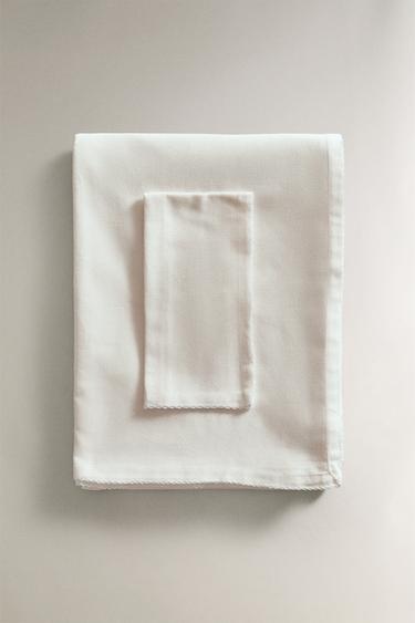 MANTEL ONDAS - Blanco de Zara