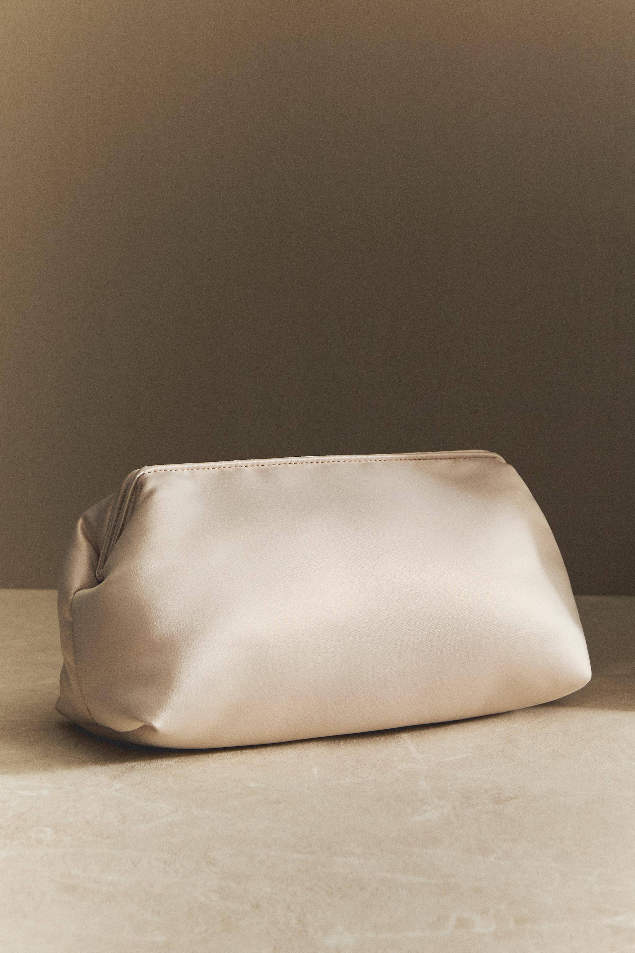 SATEEN TOILETRY BAG — Gold