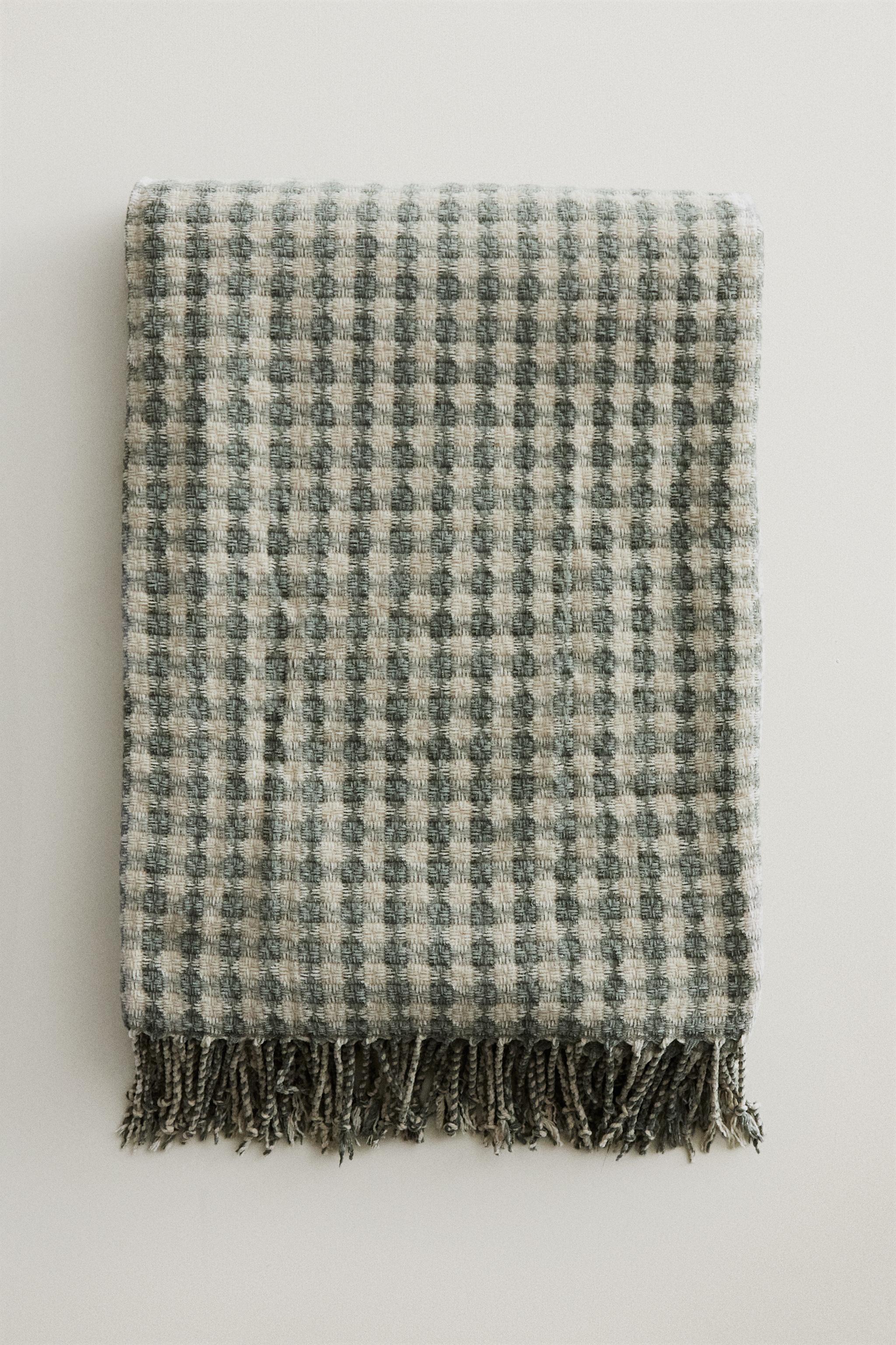 COUVERTURE JACQUARD CARREAUX