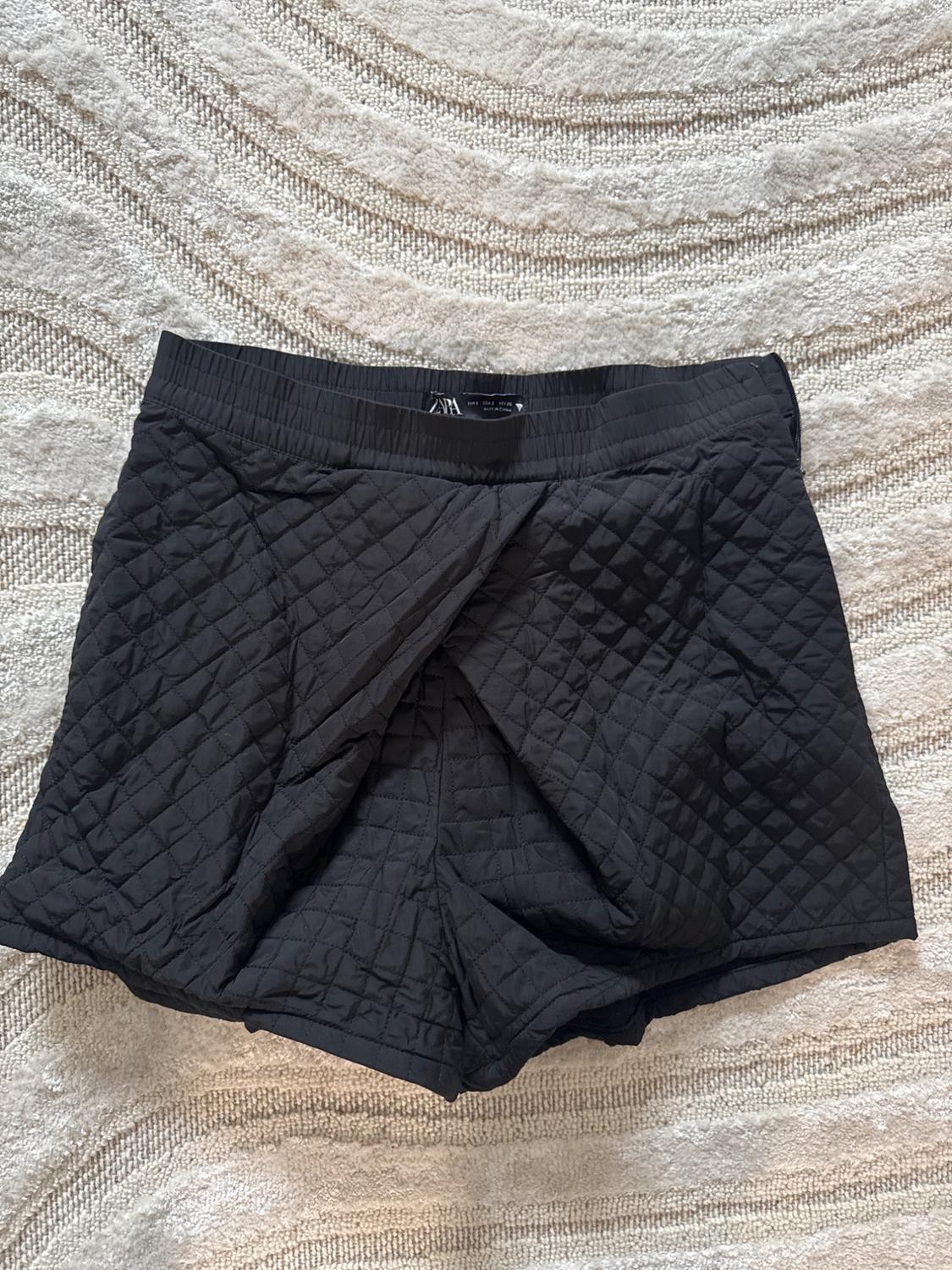 SHORTS ACOLCHADO