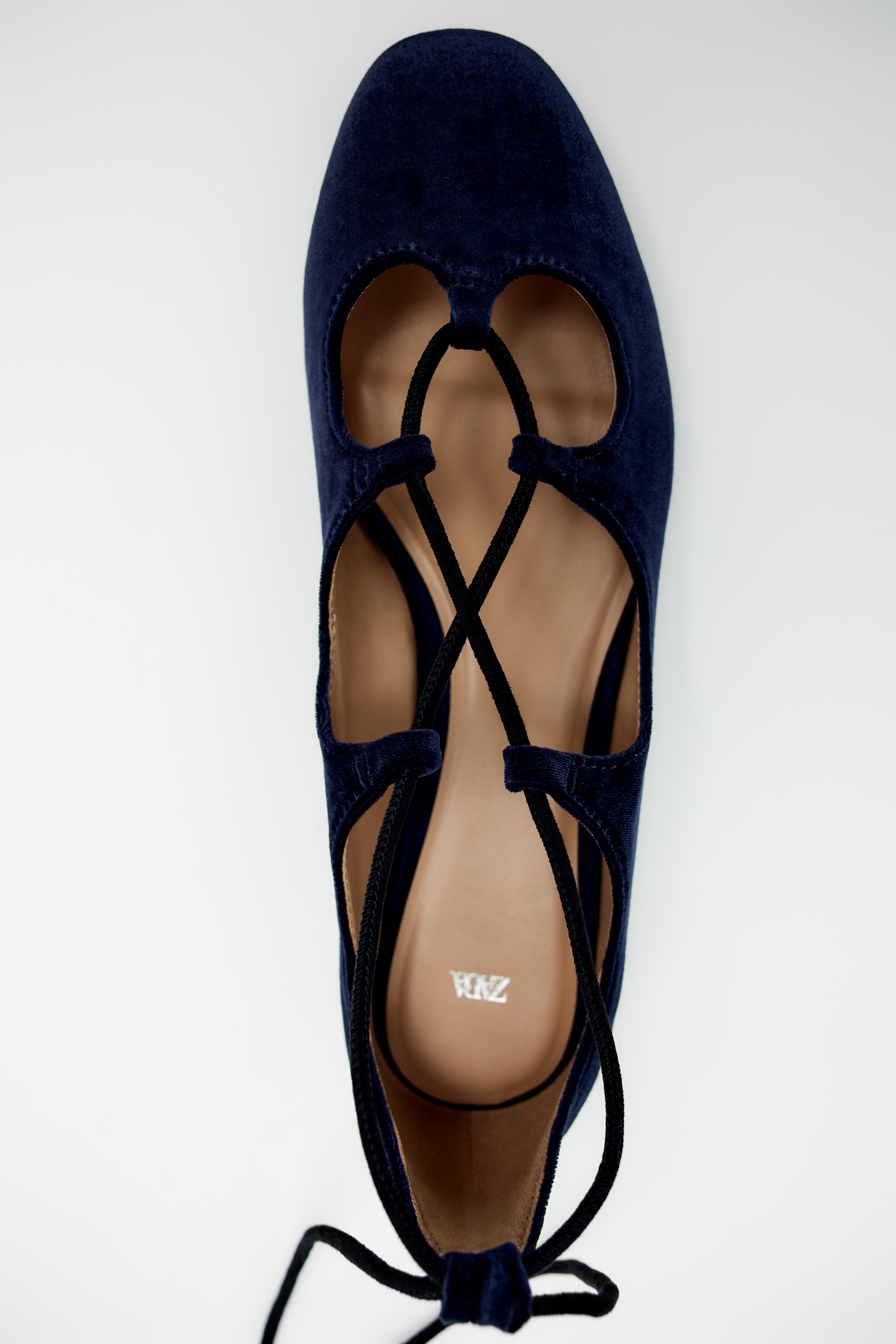 Navy on sale velvet flats