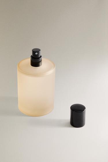 (100 ML) ORCHIDÉE LUMIÈRE FABRIC FRESHENER - Purple by Zara - Image 2