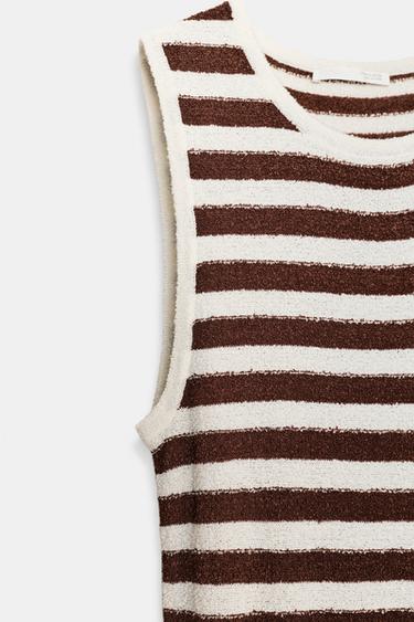 VESTIDO LARGO RAYAS PLISADO TEXTURA - Crudo / Marrón de Zara