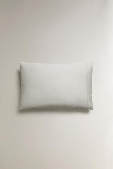 TAIE D’OREILLER SATIN FESTON (300 FILS) - Gris perle de Zara - Image 3