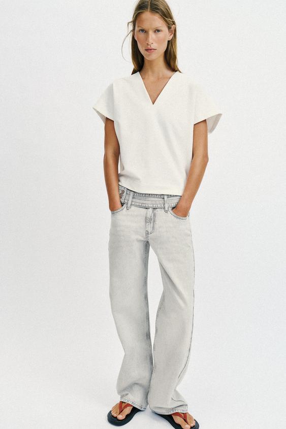 CAMISETA RÚSTICA ESCOTE PICO - Blanco roto de Zara - Imagen 0