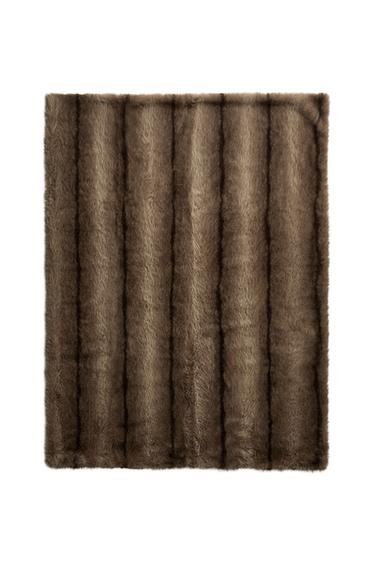 COUVERTURE FOURRURE RAYURES - Gris taupe de Zara