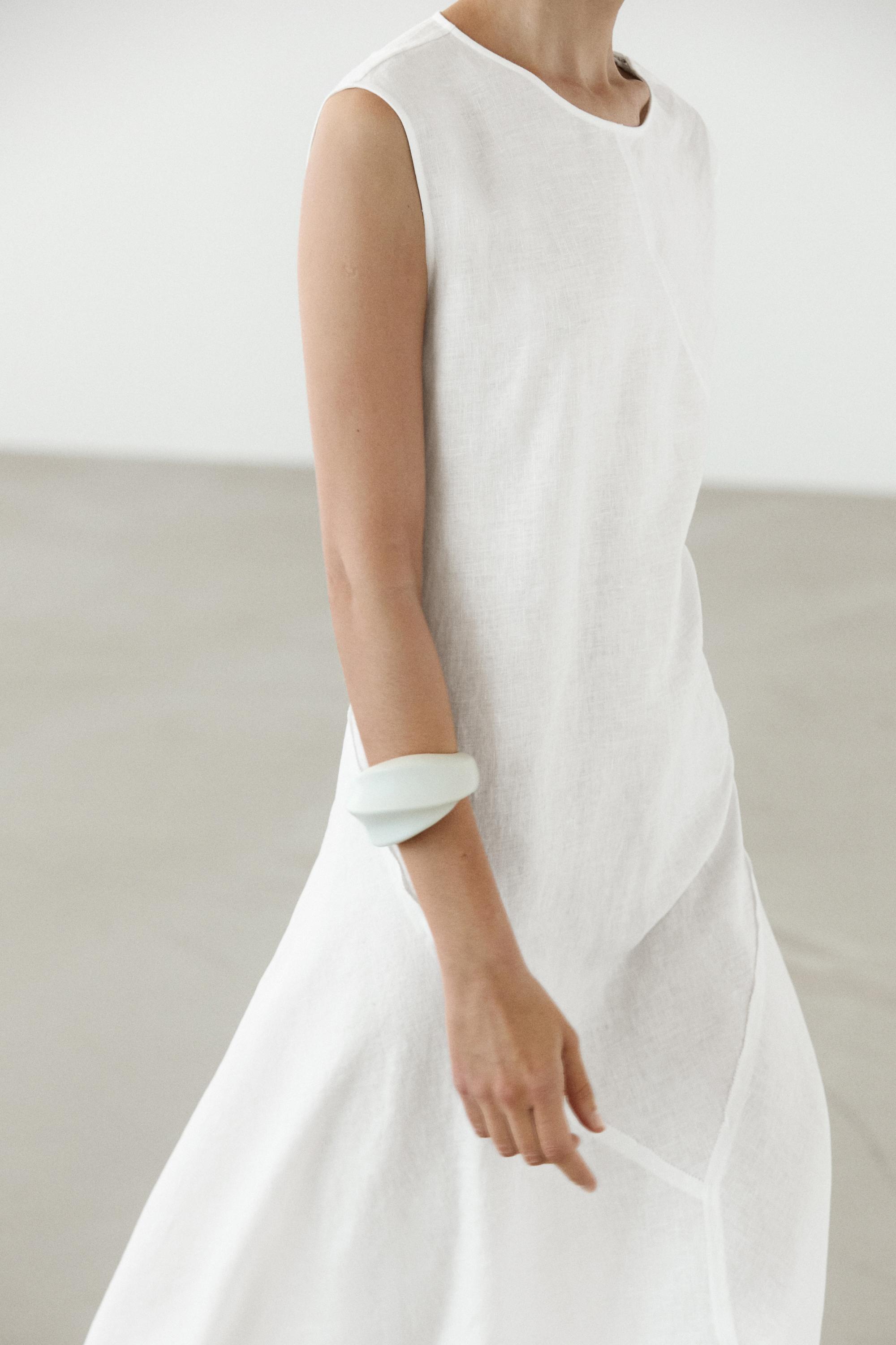 Flowing 100% linen midi dress — White