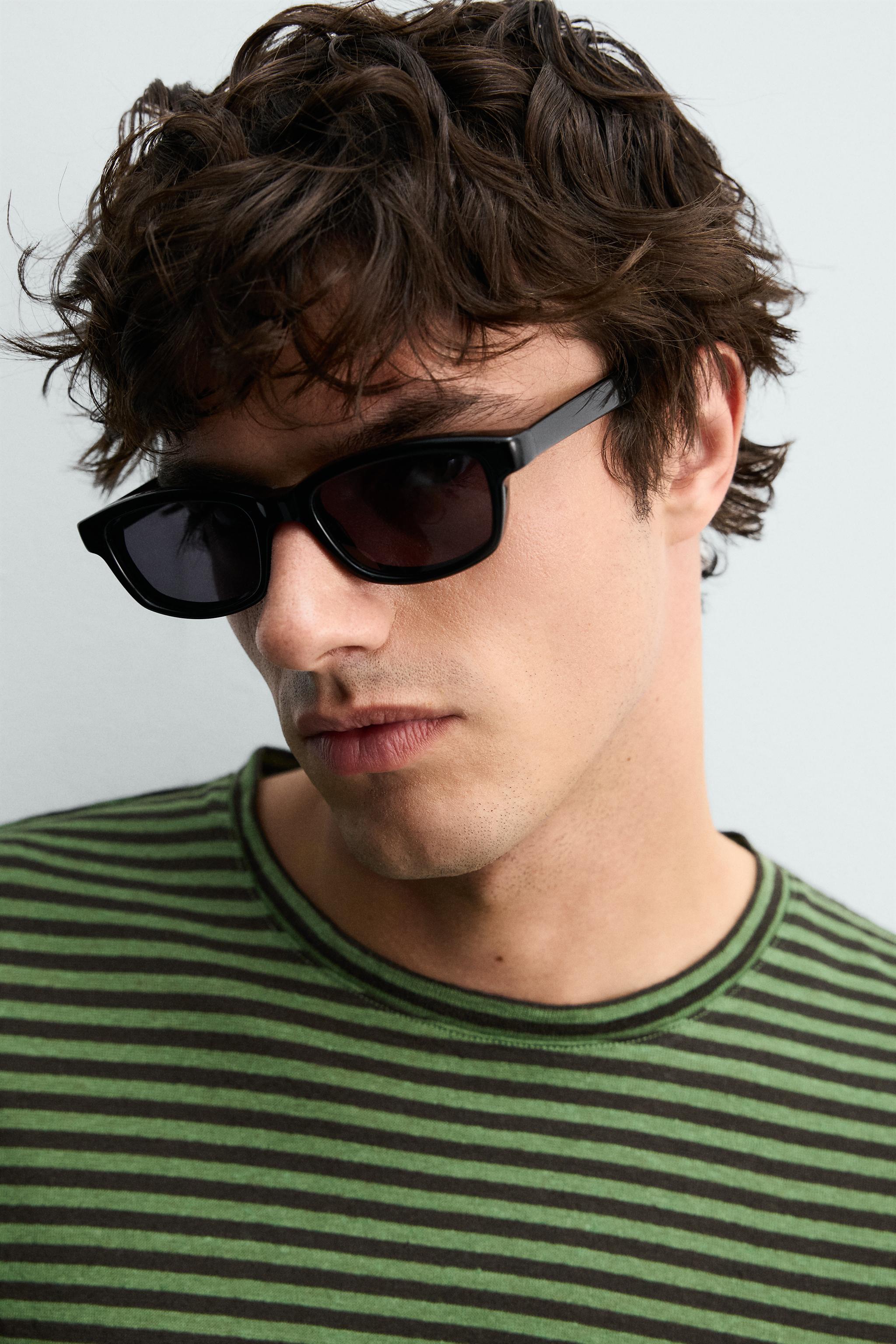 REGULAR FIT STRIPED LINEN BLEND T-SHIRT