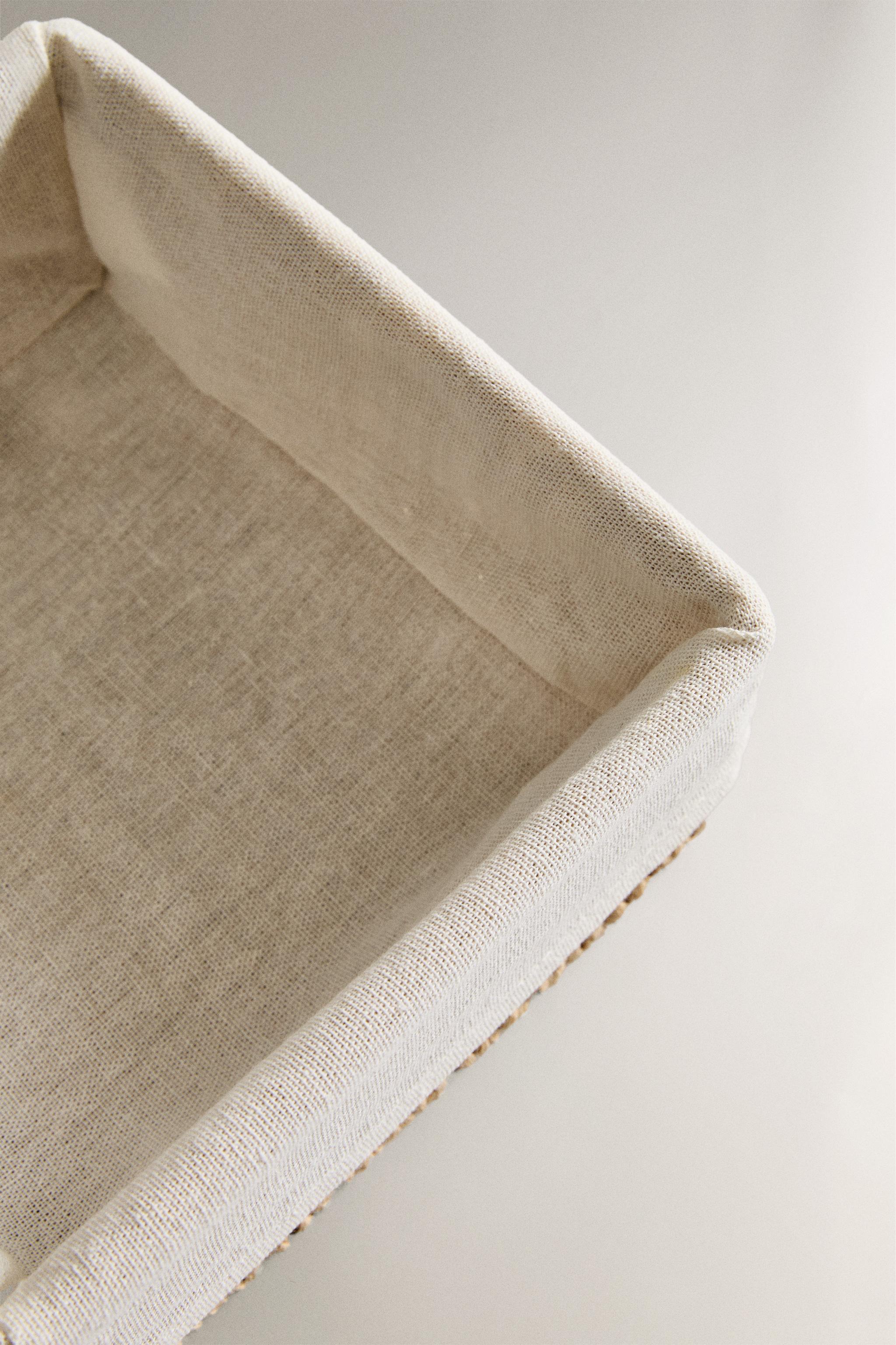 SQUARE FABRIC-LINED BASKET