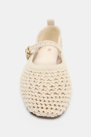 BALLERINES PLATES EFFET TRESSÉ - Écru de Zara - Image 4