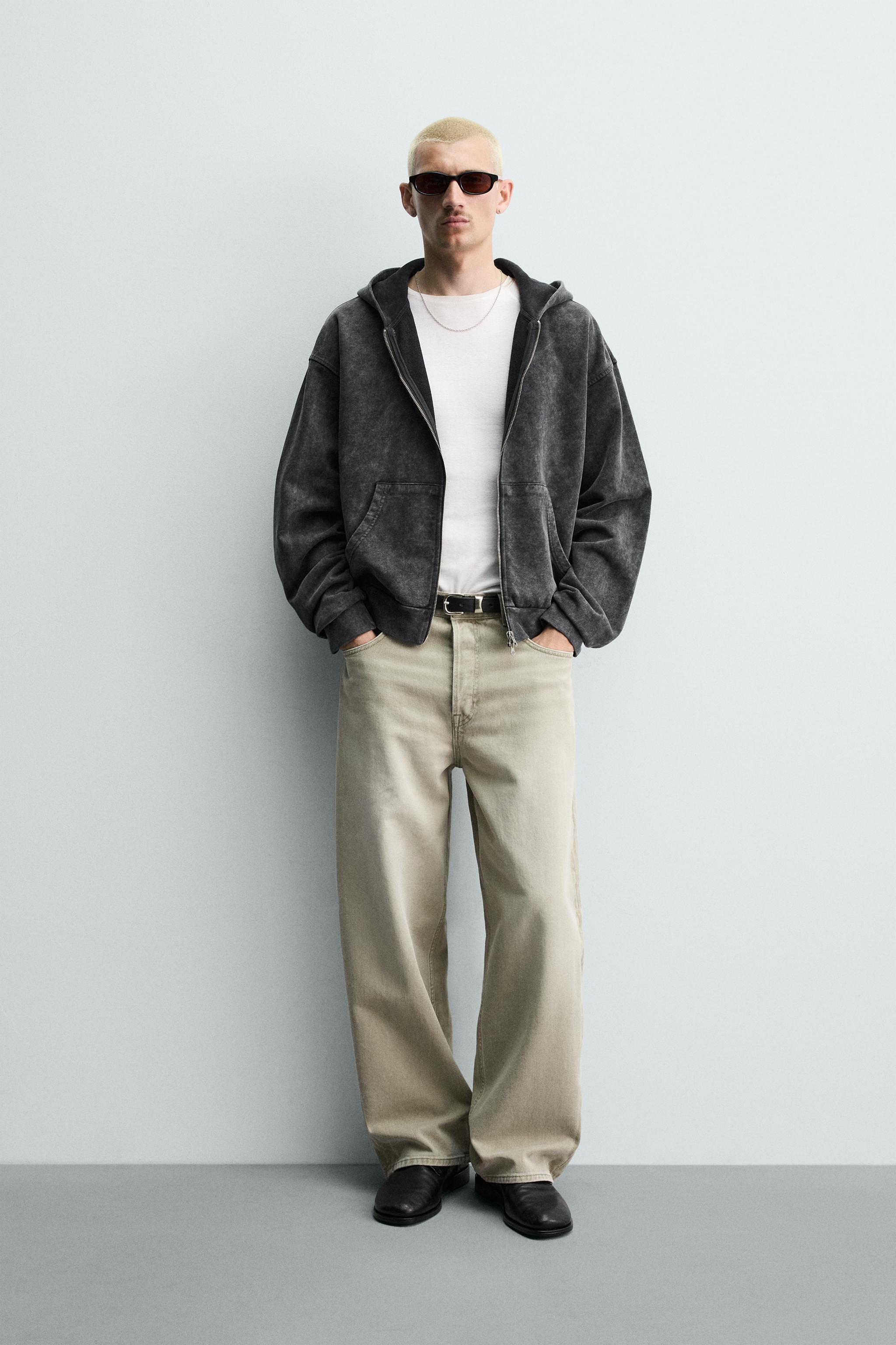 CONTRAST STRAIGHT FIT JEANS