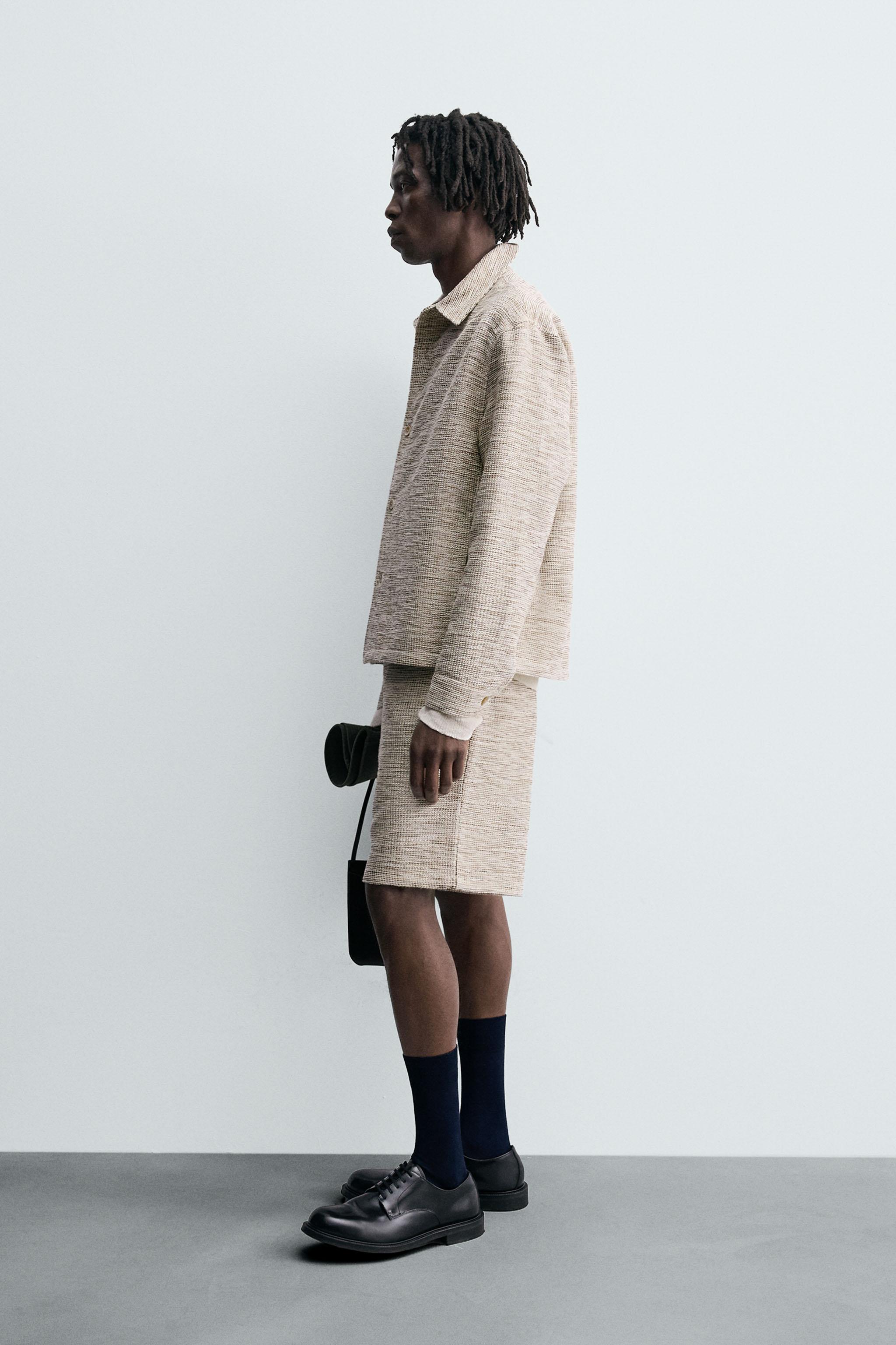 CONTRAST TEXTURED OVERSHIRT