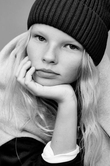 BASIC KNIT BEANIE - Black by Zara