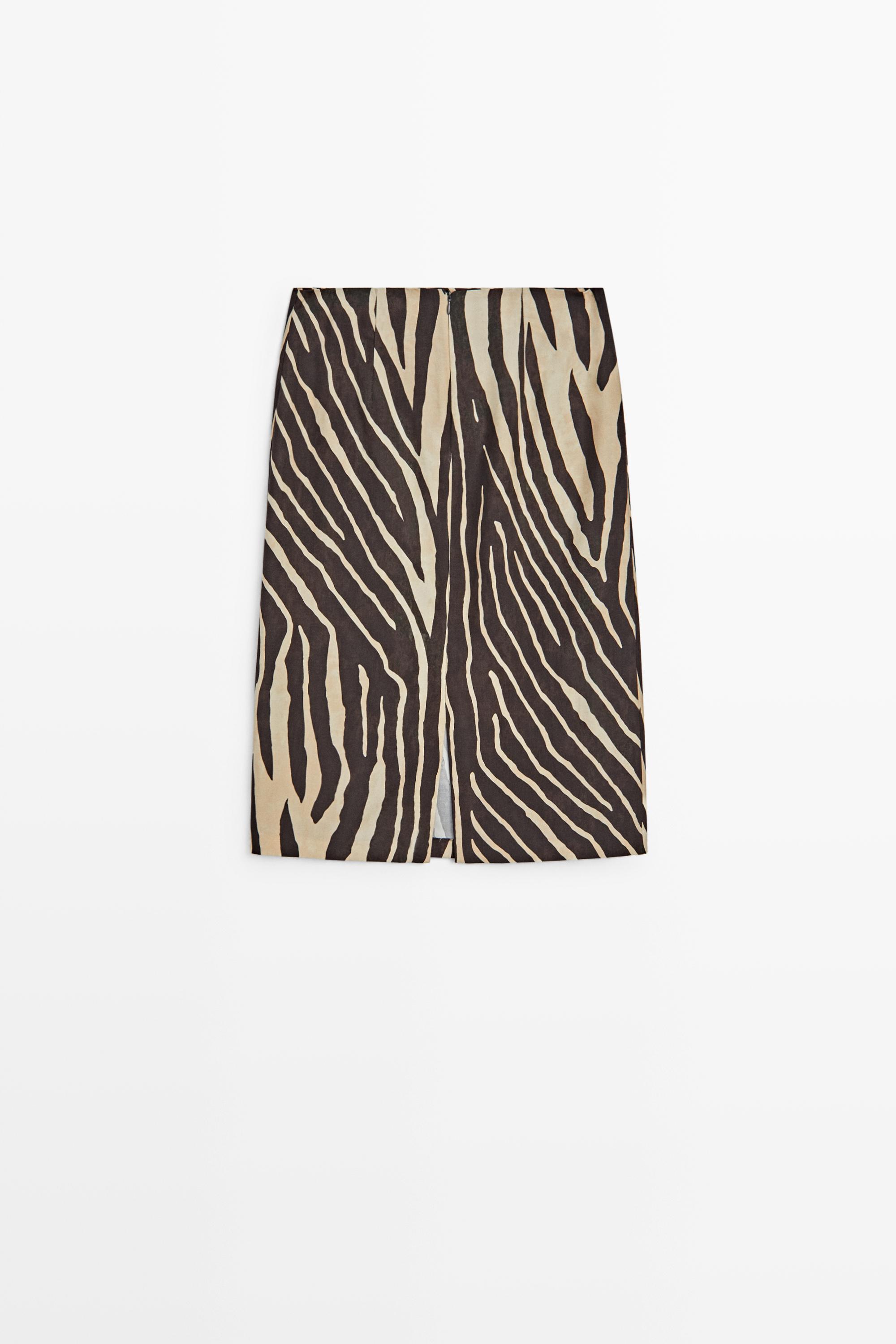 Flowing tube skirt