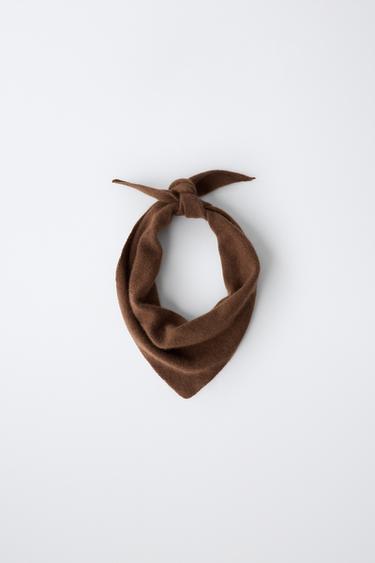 100% CASHMERE TRIANGULAR SCARF - Brown by Zara