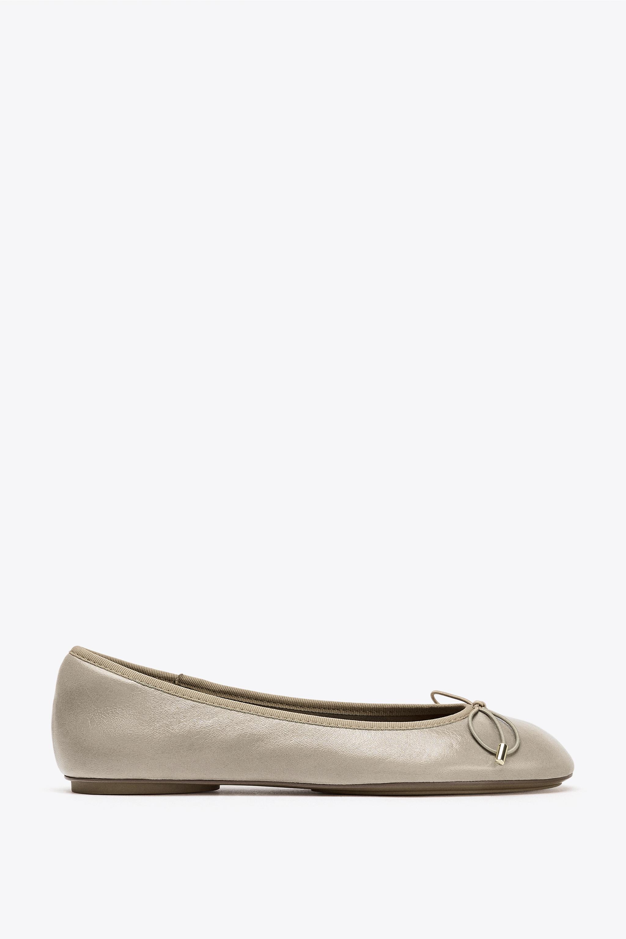 バレエ ZARA Zara 8 US 39 EU Women Off White Leather Silver Buckle Square