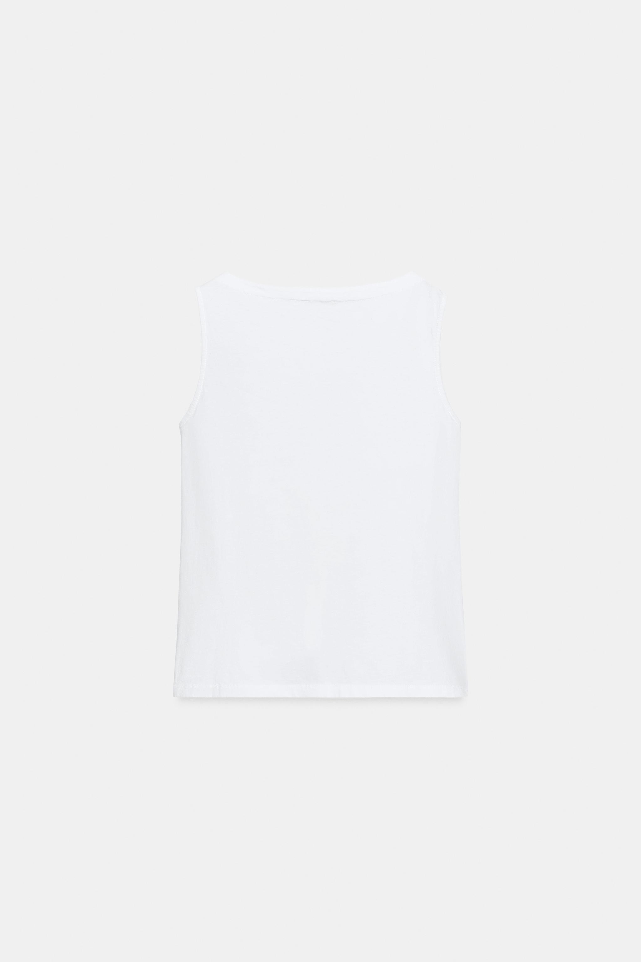 BUTTONED SLEEVELESS TOP