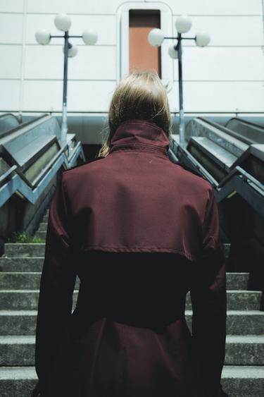 TRENCH WATER REPELLENT ZW COLLECTION - Burgundy de Zara