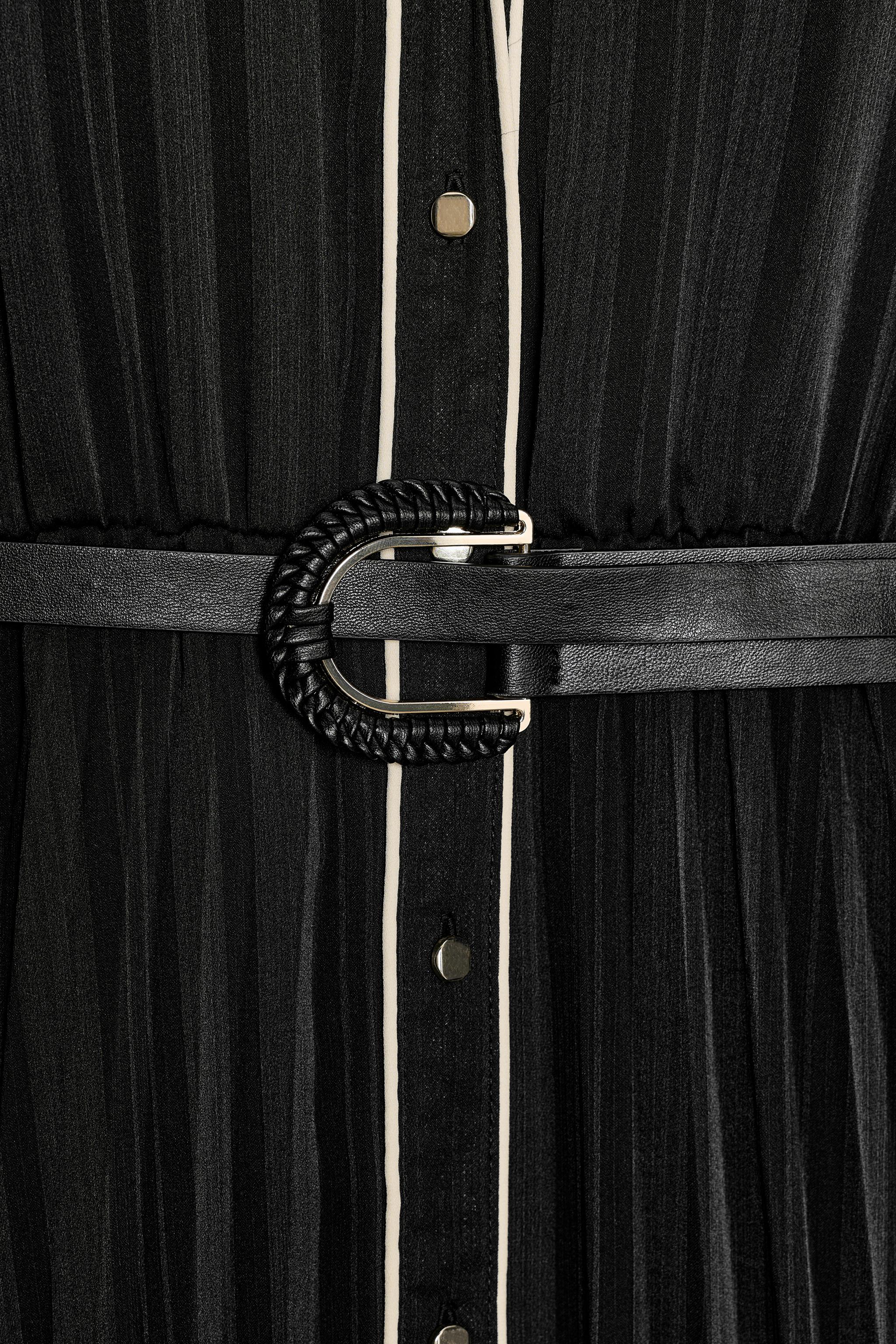 CONTRAST PIPING BELTED PLEATED MIDI DRESS