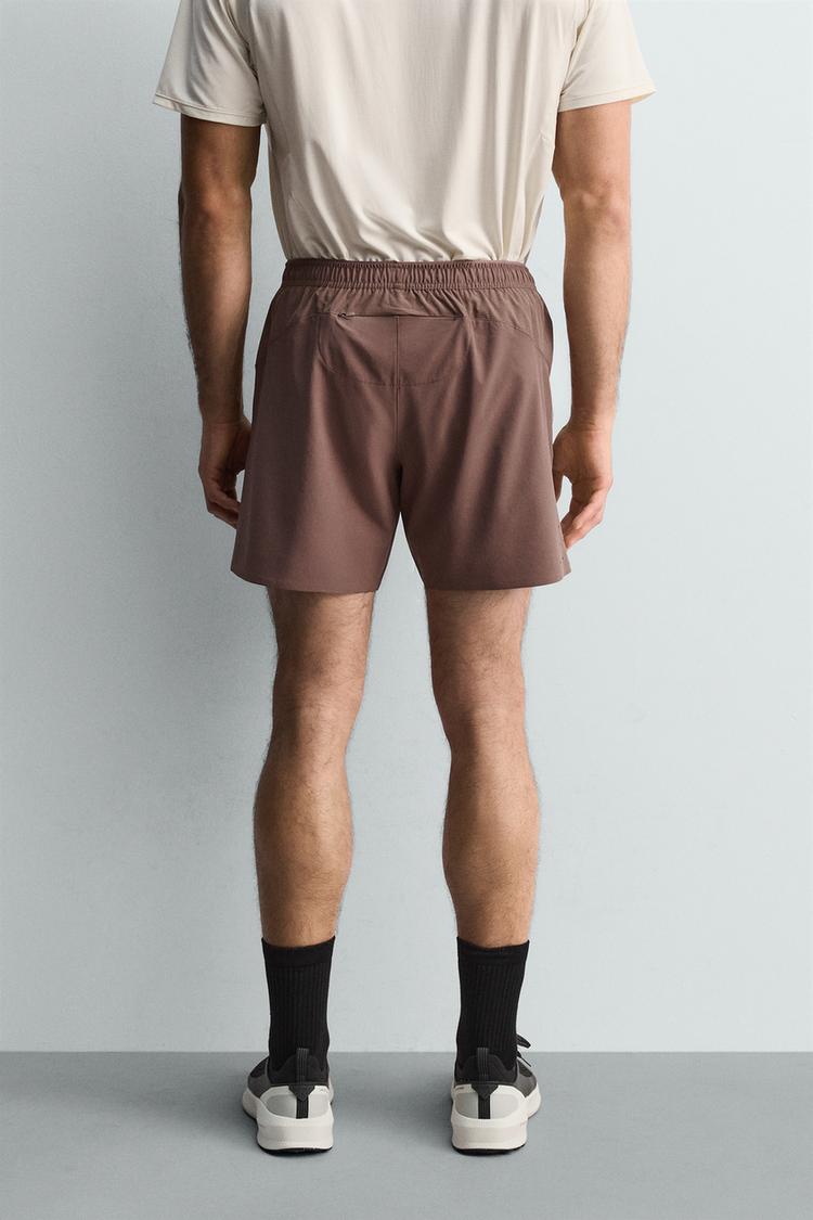 SHORTS BÁSICOS DE ENTRENAMIENTO DE 7" 3
