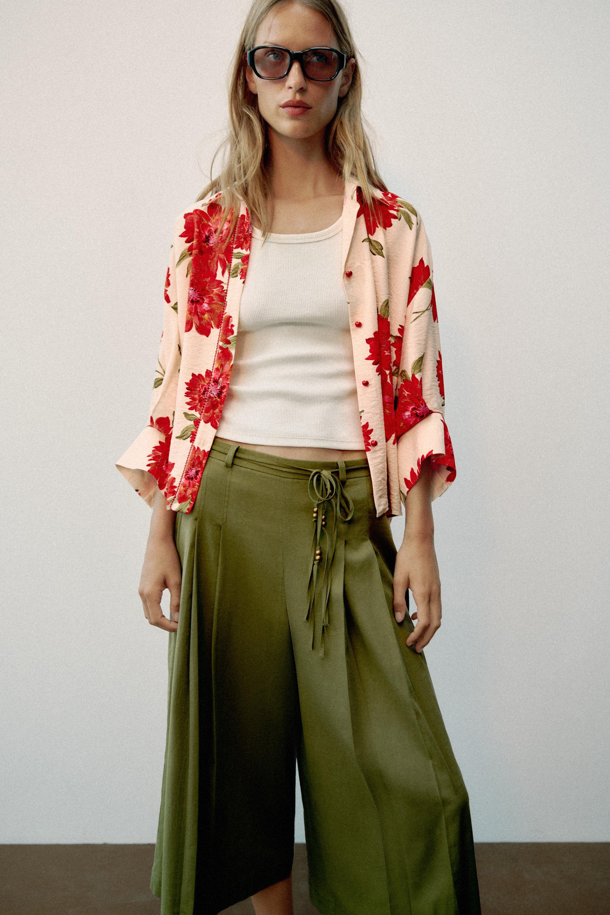 BEADED BELT LONG SHORTS