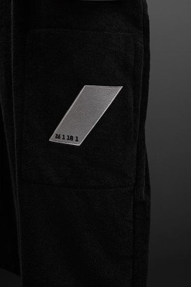 PONCHO DE SURF EN TISSU ÉPONGE - Noir de Zara - Image 2