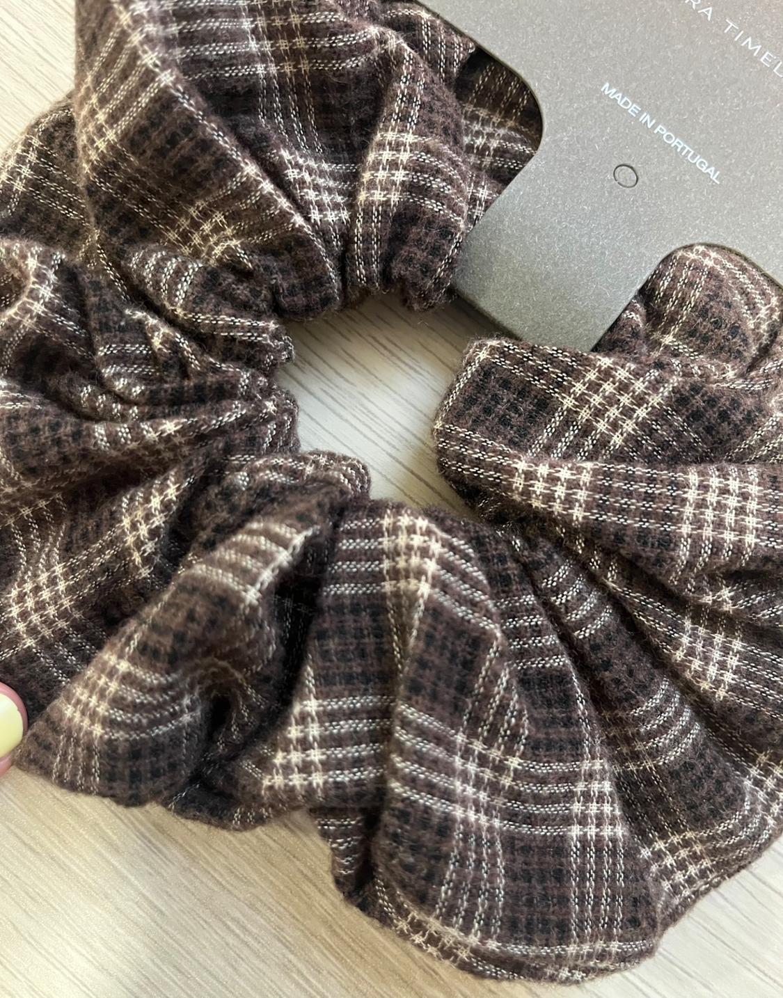 ZARA TIMELESZ - CHECK SCRUNCHIE - Image 4