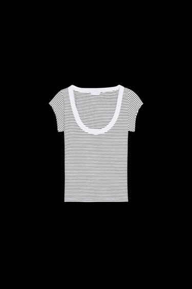 T-SHIRT MIT RUNDHALSAUSSCHNITT - Gestreift von Zara - Bild 0