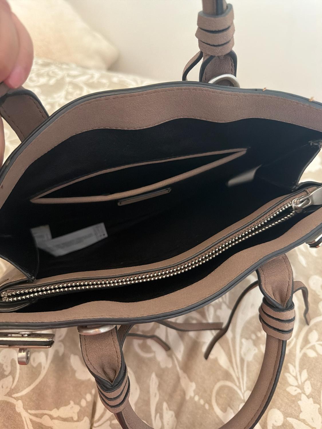 LEATHER CITY BAG WITH STITCH DETAIL - Image 2