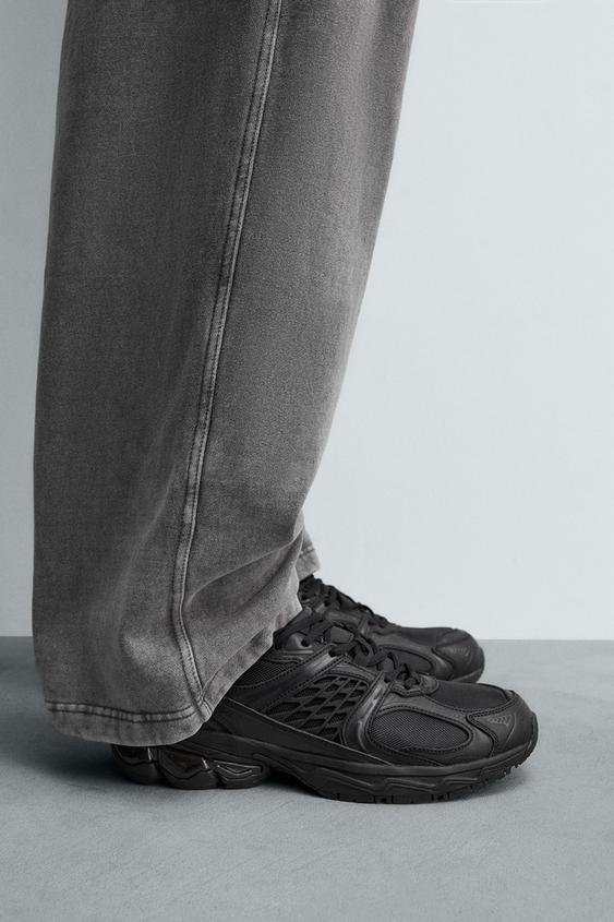 COLLAPSIBLE HEEL SNEAKERS