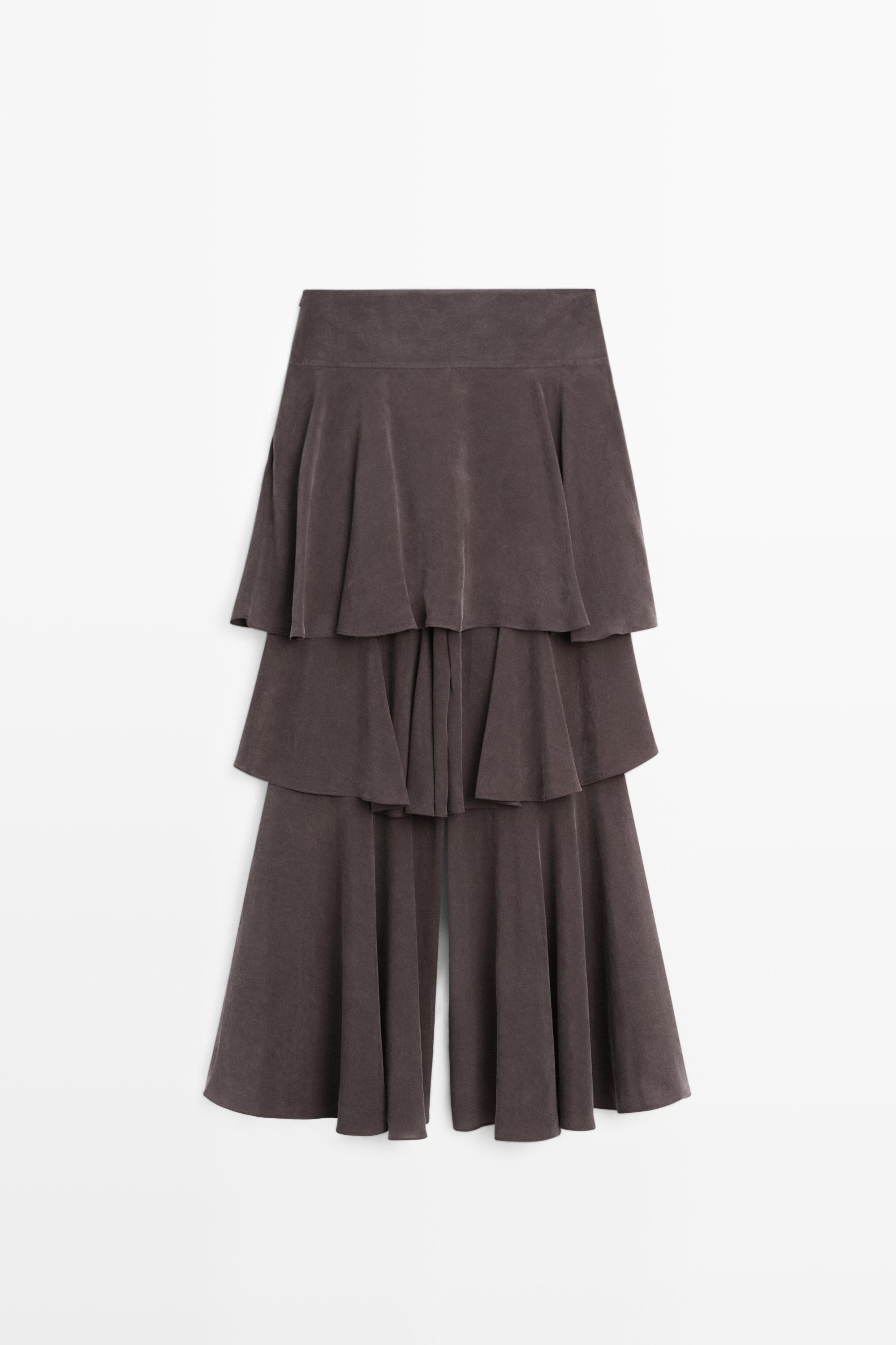 Flowing skort with ruffles