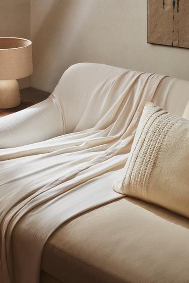 PLAIN MULTIPURPOSE THROW - Ecru by Zara - Image 7