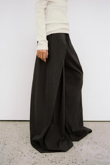 PANTALÓN WIDE LEG RAYA DIPLOMÁTICA PINZAS ZW COLLECTION - Gris medio de Zara