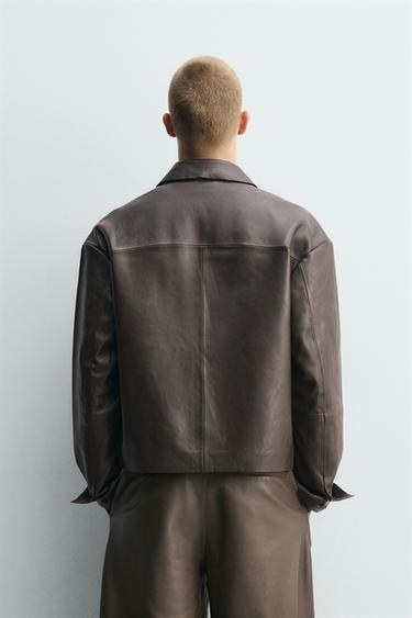 BLOUSON COUPE CARRÉE EN CUIR - Chocolat de Zara - Image 2